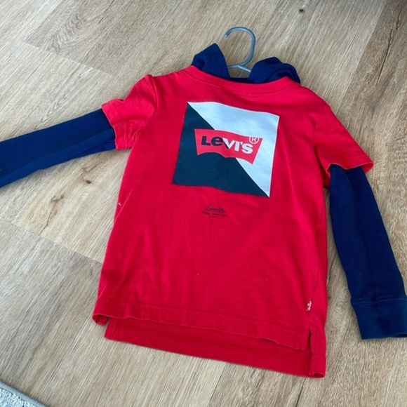Levi’s Hoodie - Picture 1 of 5